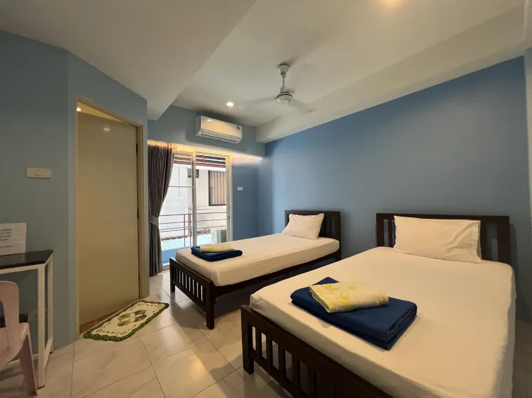 ห้องเตียงคู่พร้อมแอร์