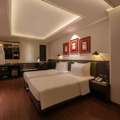 Deluxe Twin No Window - Bathtub The Light Hotel Promo Code