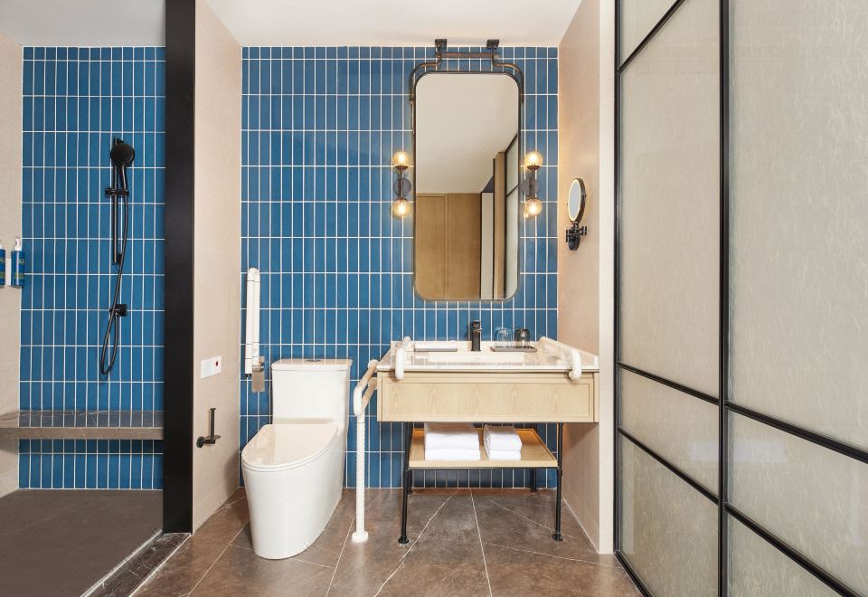 Four Points by Sheraton Xuancheng JingxianStandard King