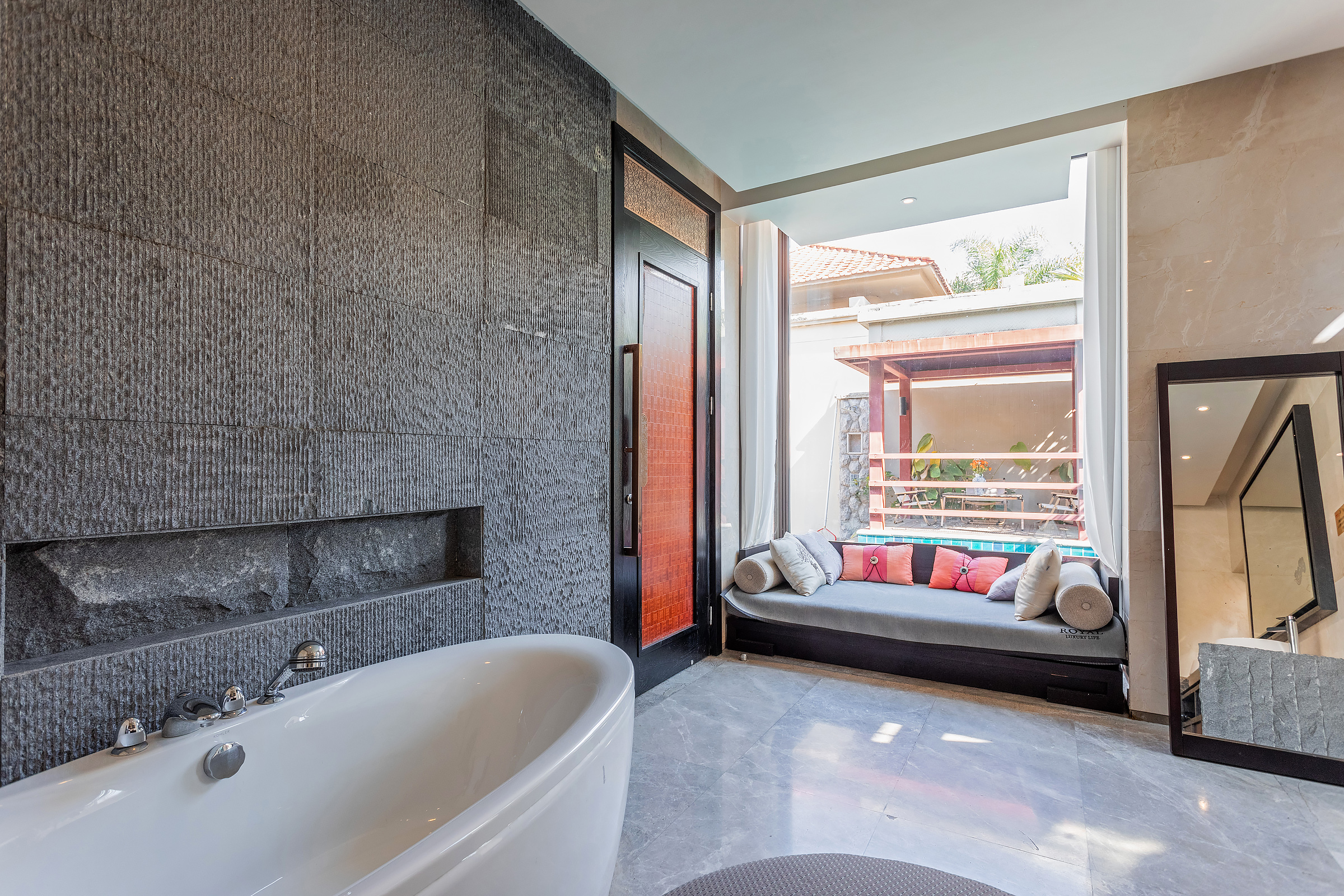 私家泳池别墅·一室一厅