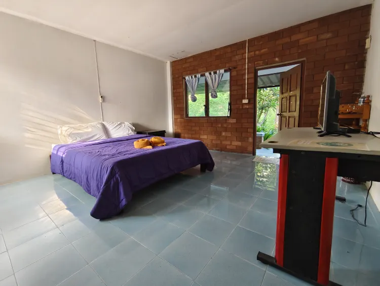 ห้องซูพีเรียร์ เตียงใหญ่ 1 เตียง