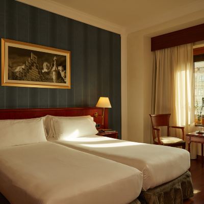 城景雙人房 巴塞隆拿埃爾阿維尼達宮酒店優惠