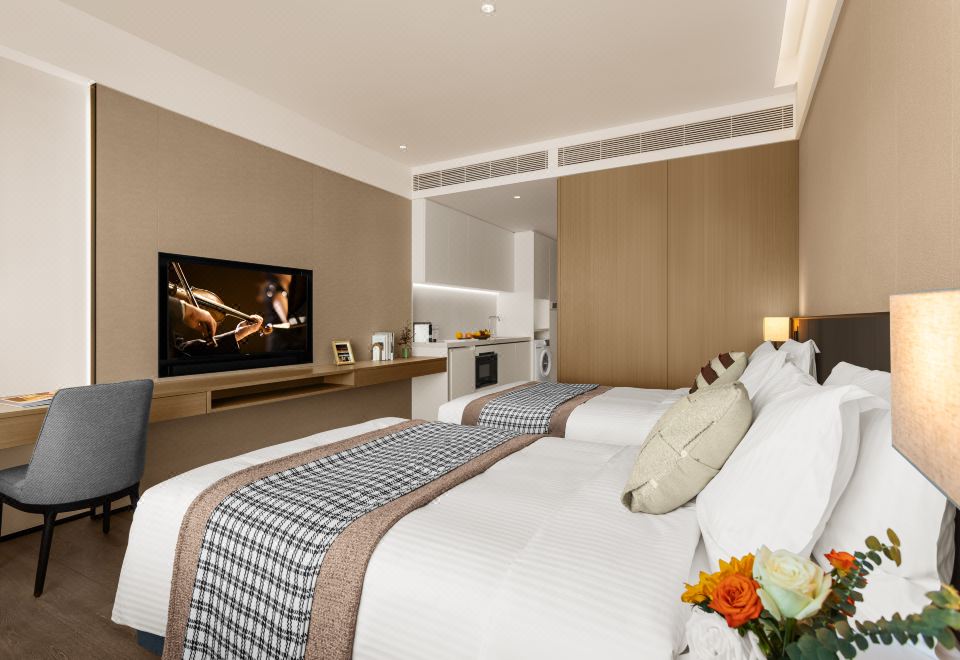 Ascott Fengyishan Shenzhen2-bed Room With City View