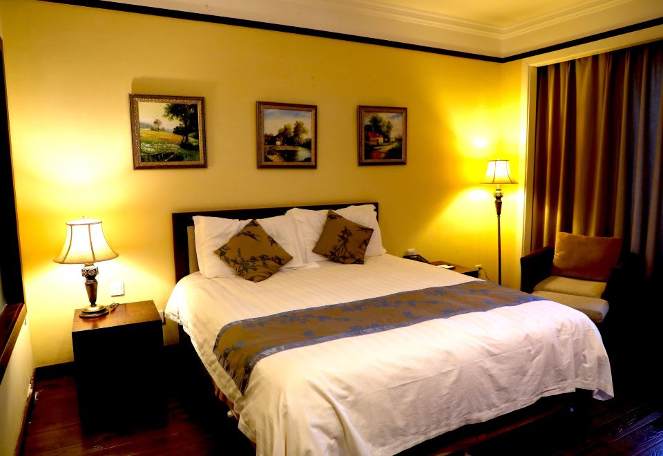 豪华景观大床房