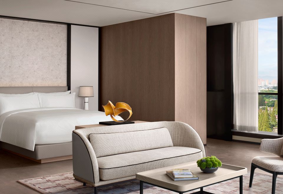 The Ritz-Carlton, SuzhouClub Panorama Studio Room, Gusu View, King Bed