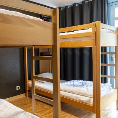 四人間（共用浴室） 日內瓦旅舍優惠