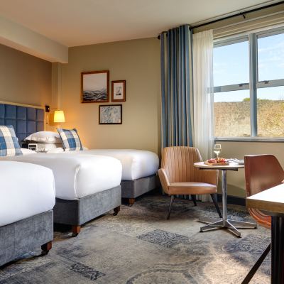 Deluxe Triple Room Harbour Hotel Promo Code