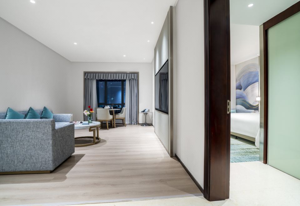 塔景套房（功夫茶具+高层落地窗）