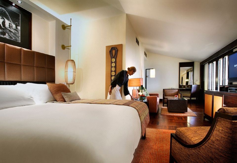 城景一卧室特大床套房直通俱乐部