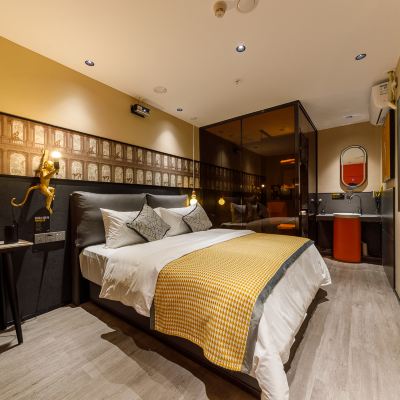 IMAX Cinema | 奇遇-幾何大床房『巨幕影音+騰訊會員』 香蕉FUN飯店（景田地鐵站店）優惠