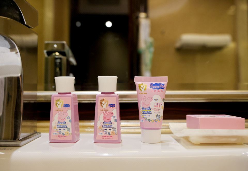 Howard Johnson Agile Plaza ChengduCartoon Themed Room (Double Bed)