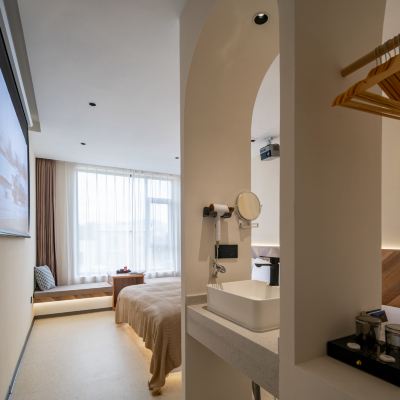 逸緻浴缸大床房 廈門集野·逸墅飯店（廈門北站集美大道地鐵站店）優惠