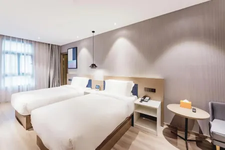 Weiting Hotel (Shanghai Bund Nanjing East Road Pedestrian Street)