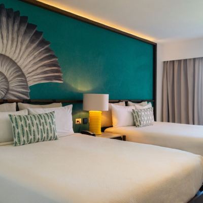 加勒比豪華房，配備 2張大床（2 名成人） 加勒比豪華公主海灘度假全包酒店優惠