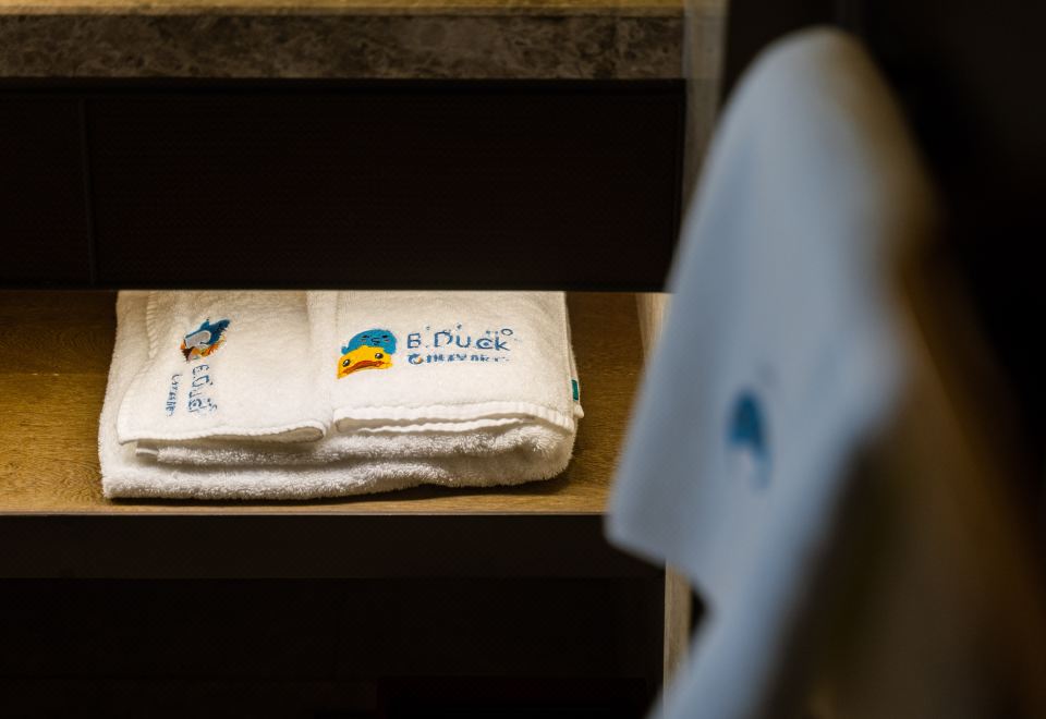 JOYA Hangzhou Qianjiang CBDB.Duck Family Theme Room