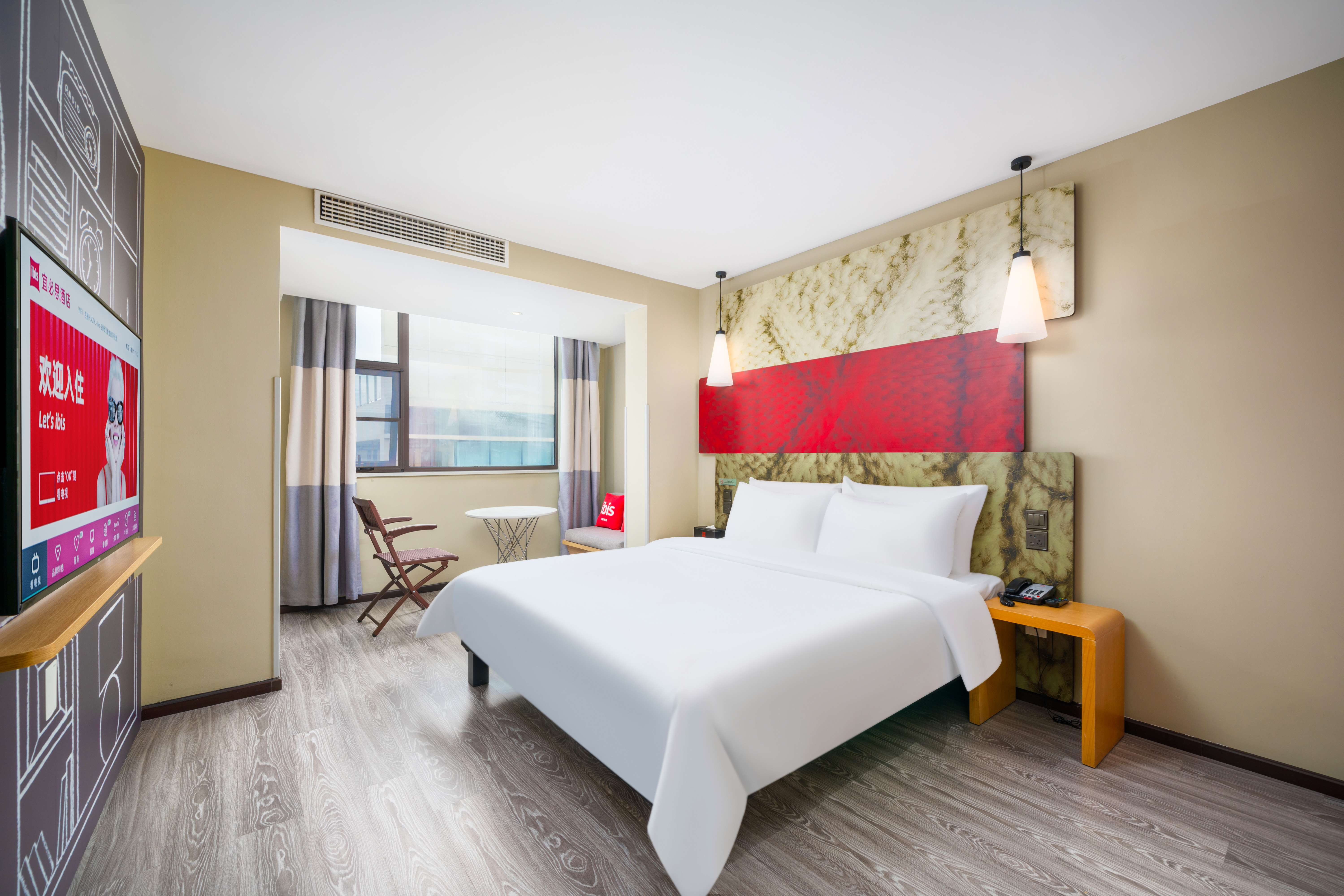 行政套房（电视投屏-零压床垫）