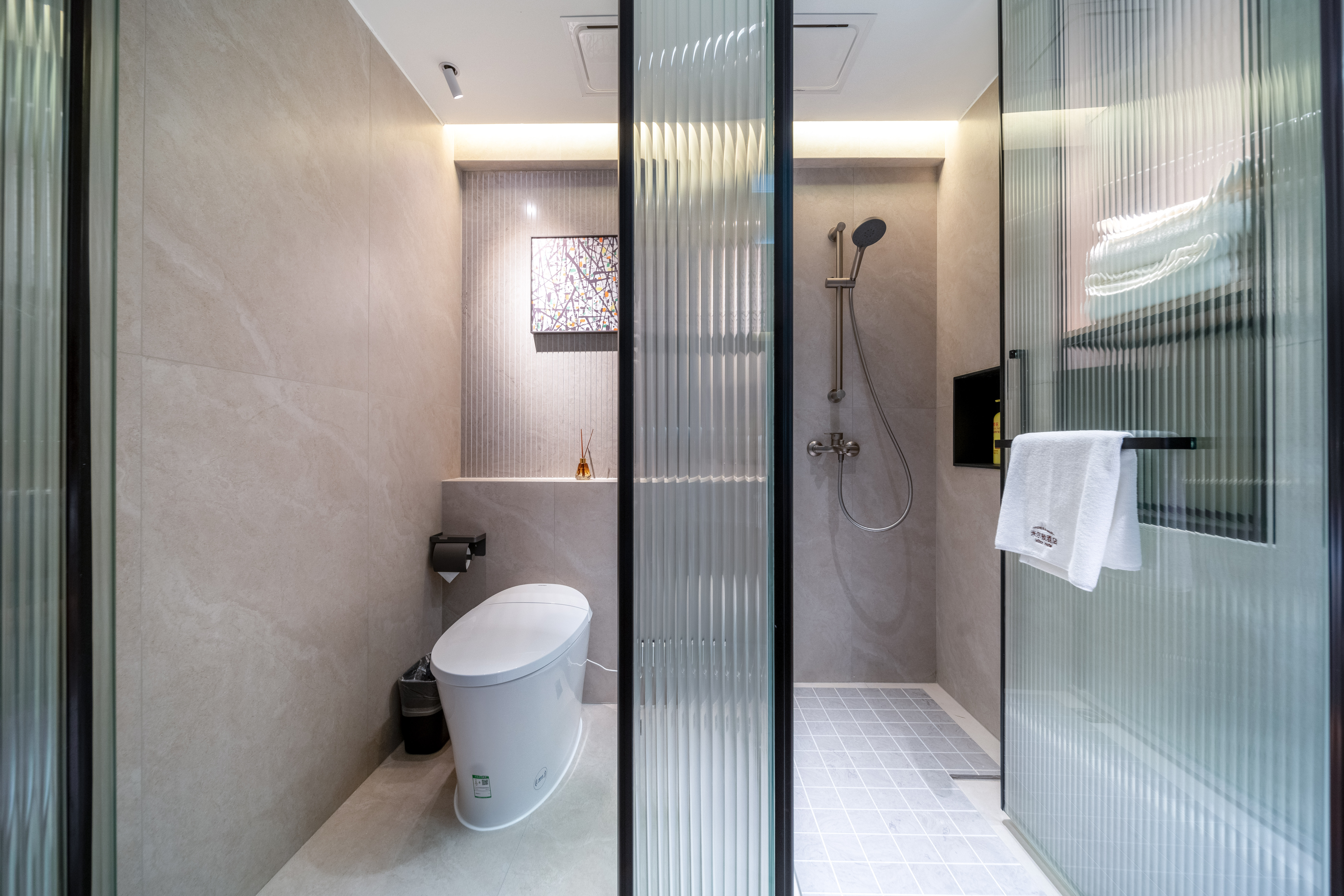 观景豪华大床房（全屋智能+影视会员+180°落地观景）