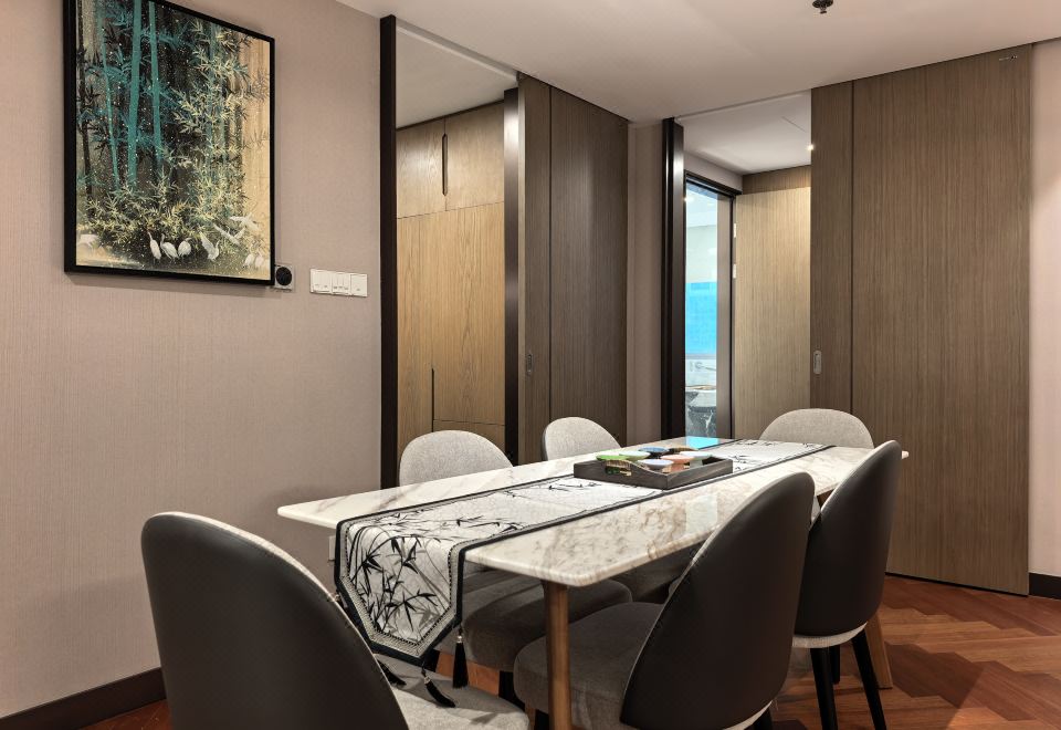 雅韵新吴主题房