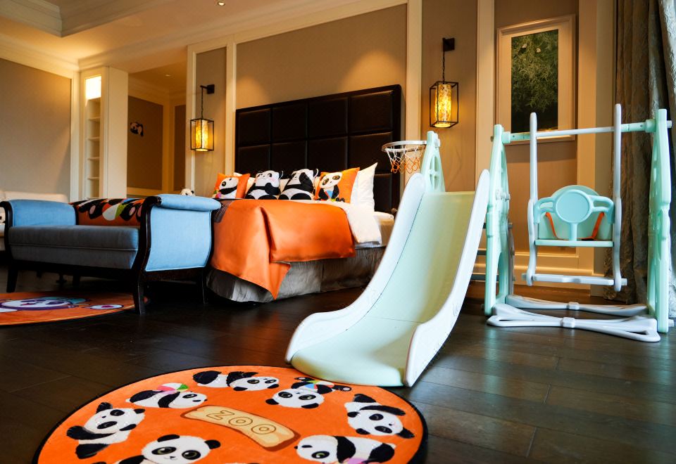 WUXI TAIHU HOTELPanda Family Friendly Room