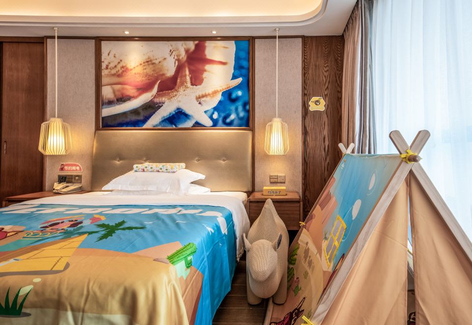 酷芽超凡小英雄海景家庭房（大床+上下铺）