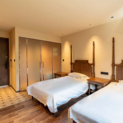 煙霞入夢·山庭雙床房（中央熱水系統、恆溫淋浴） 禾木桃源山莊優惠