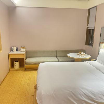 商務大床房A（M3記憶枕+深睡床品） 全季飯店（北京亞運村鳥巢店）優惠