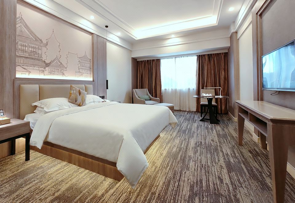 尊贵大床房（办公桌椅+躺平沙发+零压深睡床垫）