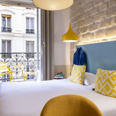 Superior Double Room With Balcony Le Regent Montmartre by Hiphophostels Promo Code