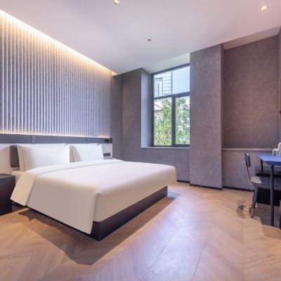 舒適大床房（新風系統+可投屏65寸智能電視） 福州三坊七巷輕居飯店優惠