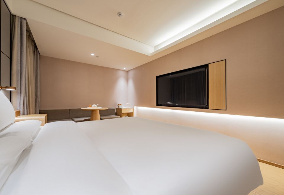 高级大床房A【房间乾净+舒适安静】