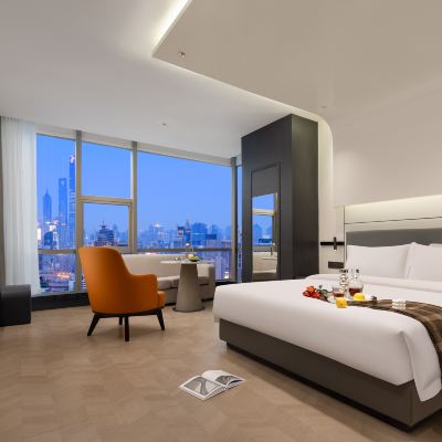 拾光丨雲端親子房『觀山城+8D網紅城景+視野開闊』 K·W高空觀景飯店（重慶解放碑步行街洪崖洞店）優惠