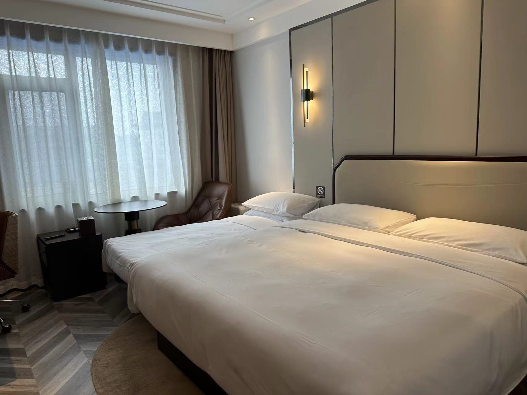 温馨家庭房（手机投屏+胶囊机+裸棉床品）