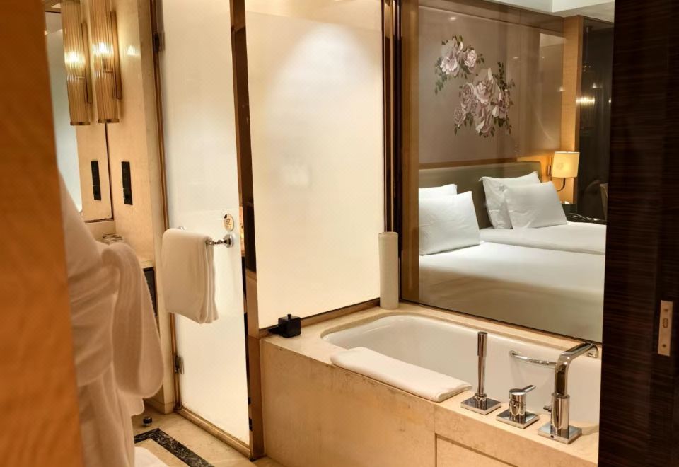 InterContinental ShijiazhuangDeluxe Hollywood Room