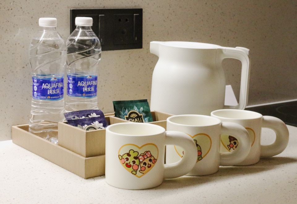 The Meixi Lake, Changsha Marriott Executive ApartmentsKuya Pig Hero Themed Room (Double Beds)