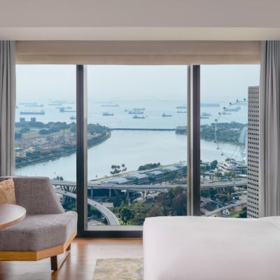 豪華海景客房（1 張特大床） 新加坡安達仕酒店 （Staycation Approved）優惠