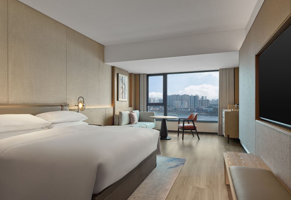 尊享湖景大床房