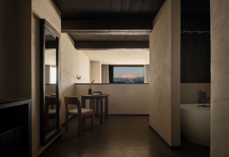 Yagong Snow Mountain View Twin Room