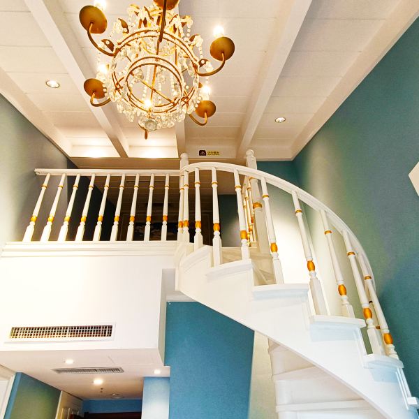 尊享复式家庭房