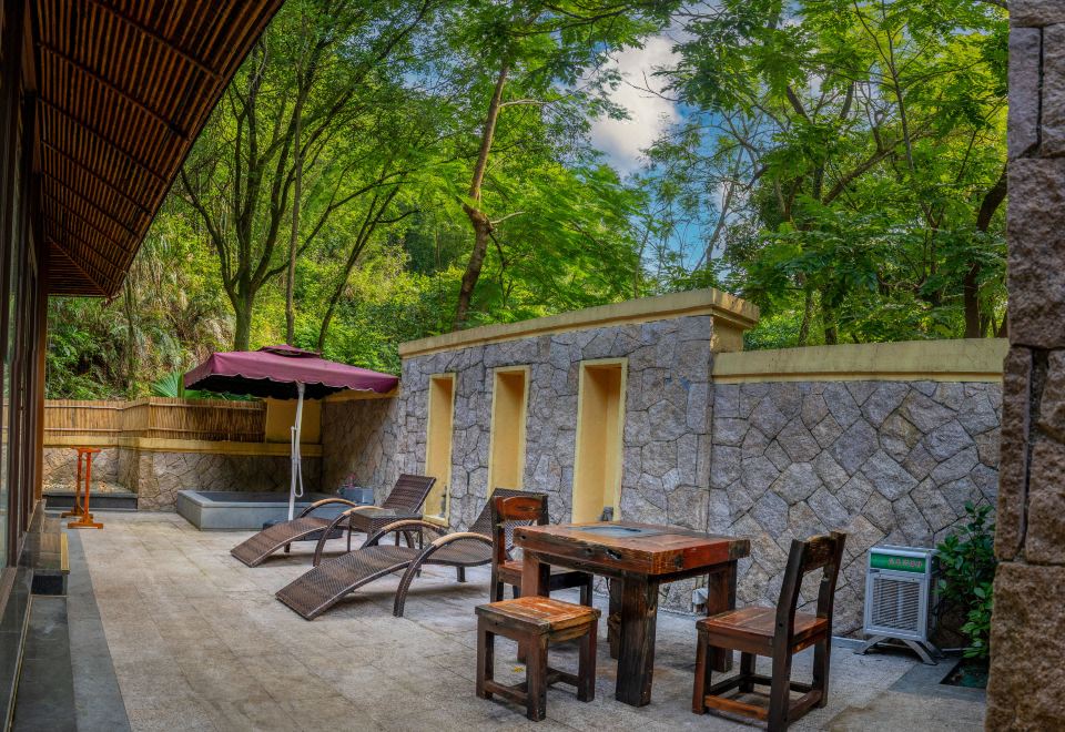 心悦谷亲水别墅大床房-独立庭院-私汤泡池