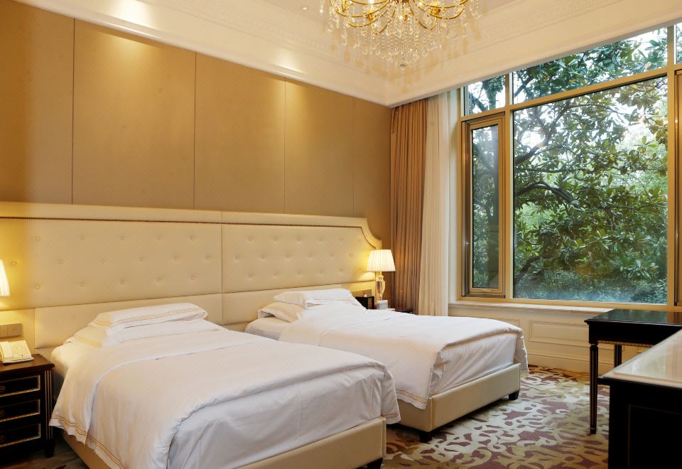 Hongqiao State Guest Hotel ShanghaiClassic 2-bed Room