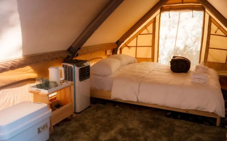 ห้องเต็นท์ ลานกว้าง (1)