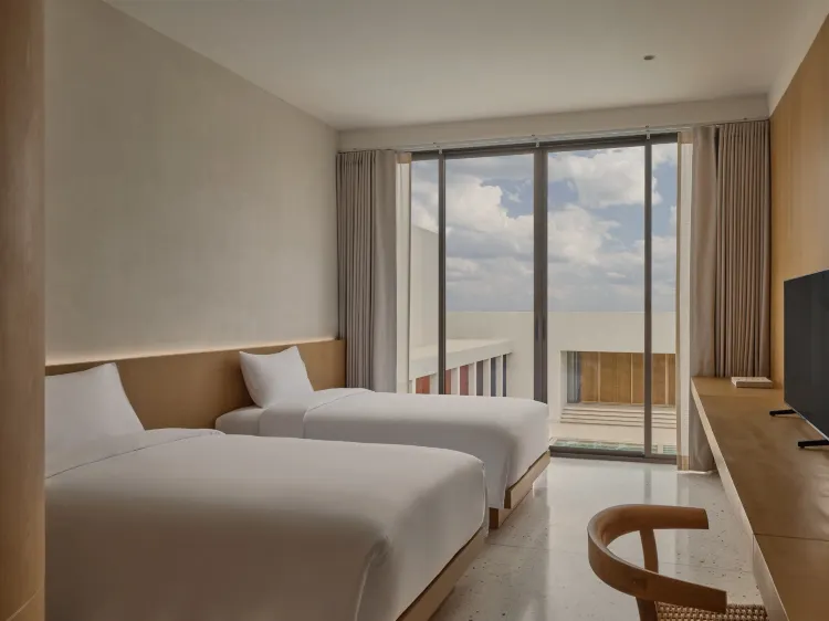 ห้องเตียงคู่วิวสระน้ำ