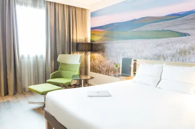 Novotel Sevilla โรงแรมใน