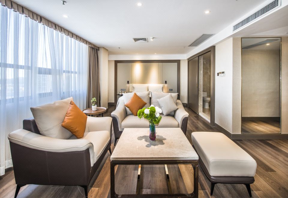 Yangjiang Jiangcheng Junyi Square Atour X HotelGuestroom - City-View (Double Bed)