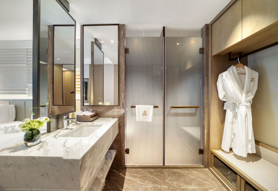 Deluxe Room (2 beds) (Fridge)