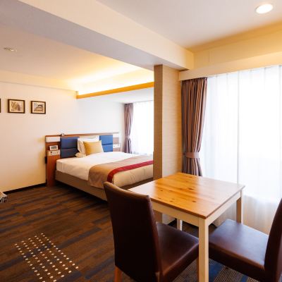 親子度假家庭套房【一室一廳+陽台+浴缸】 花築東心齋橋飯店優惠