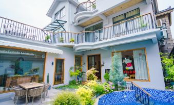 Taibei Holiday Villa