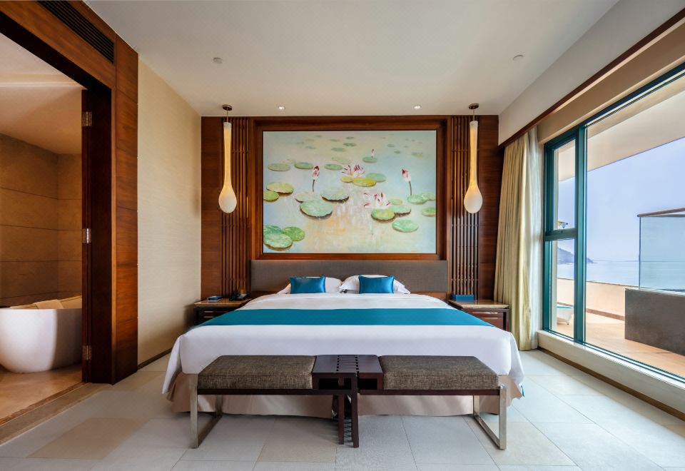 Regal Palace Resort HuidongDeluxe Suite - 2-Room, Sea-View