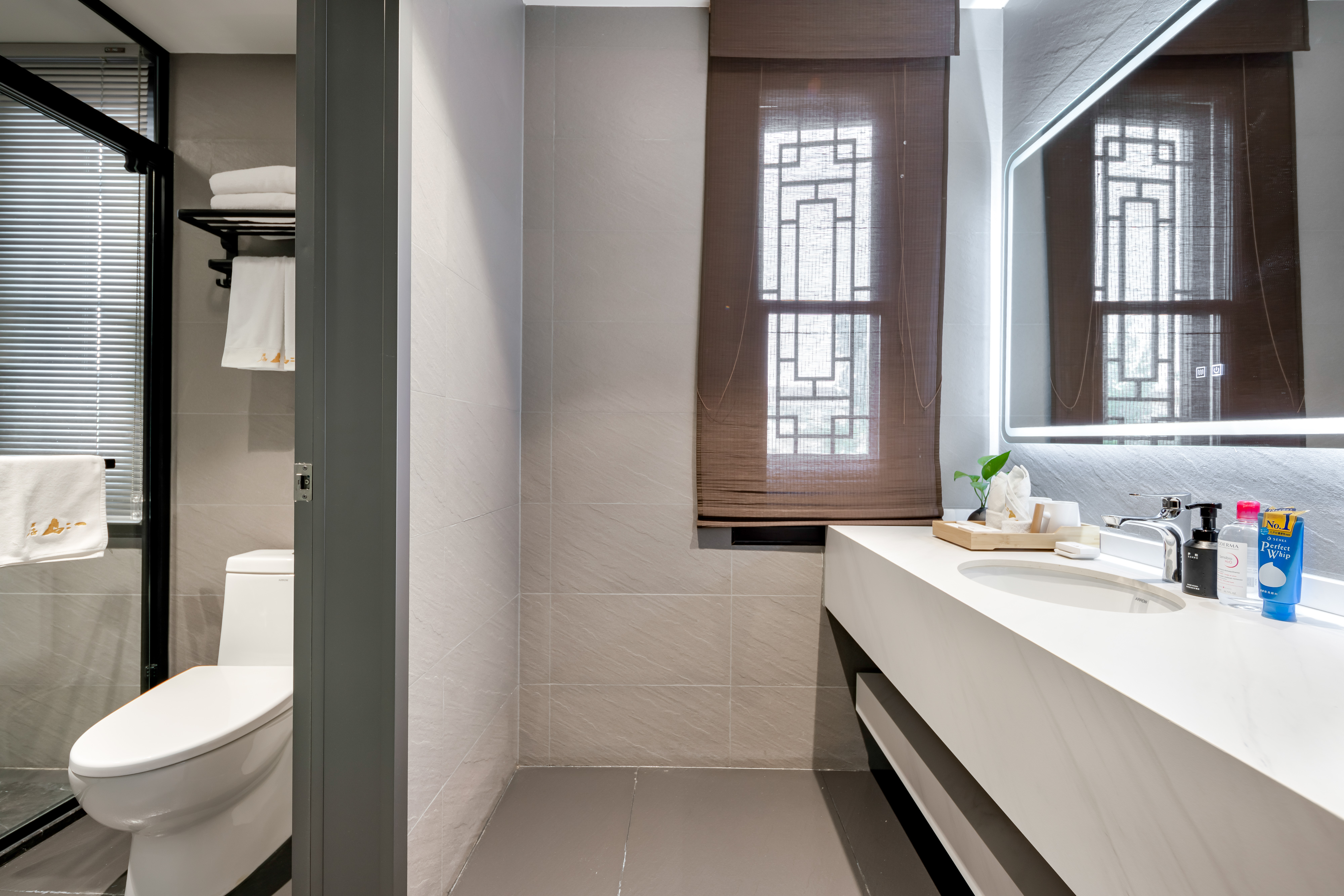 云起·大床房（全屋暖气+戴森吹风机）