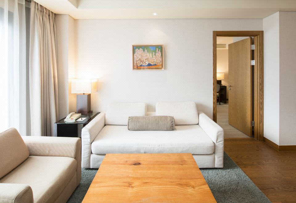 InterContinental Hotels ALPENSIA PYEONGCHANG RESORT by IHGDeluxe Suite